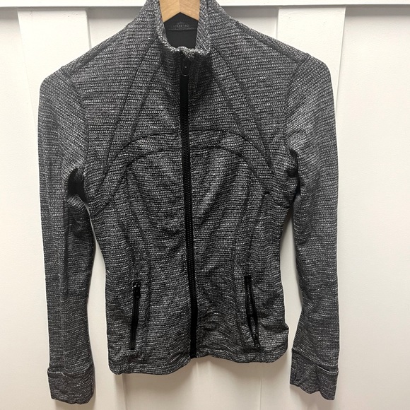 lululemon athletica Sweaters - Lululemon light grey sweater size 6